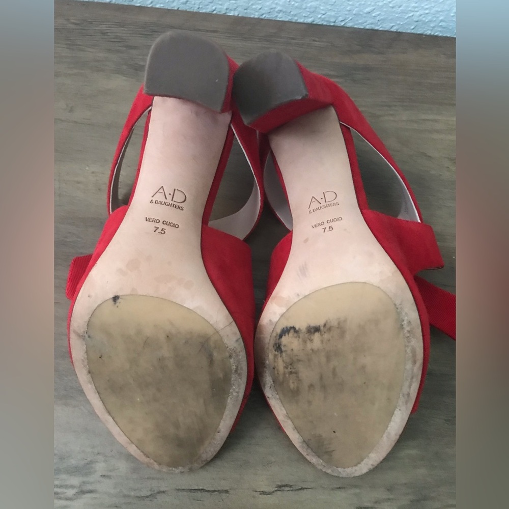 AD & Daughters Red Suede Bow Block Heel Sandals 7.5 - Picture 5 of 6